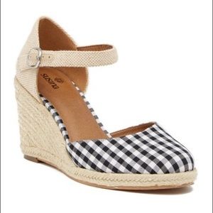 Susina Lily Wedge